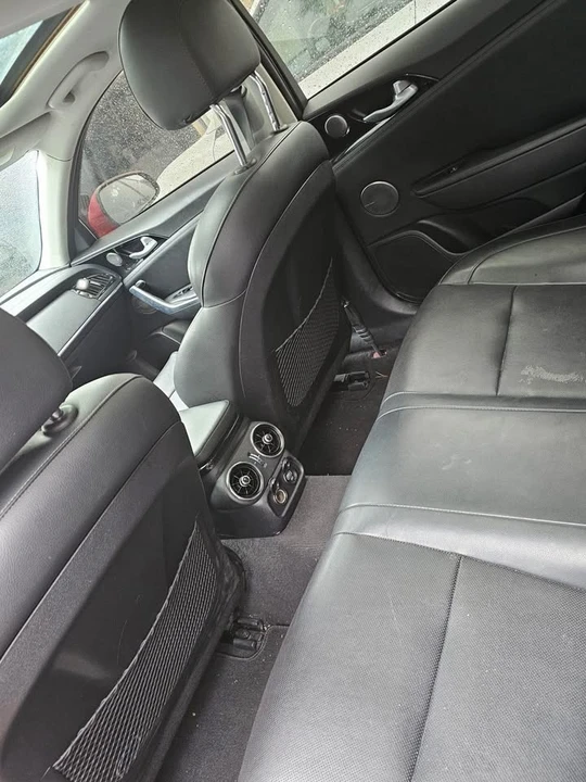 2019 Kia Stinger - Image 6 of 6