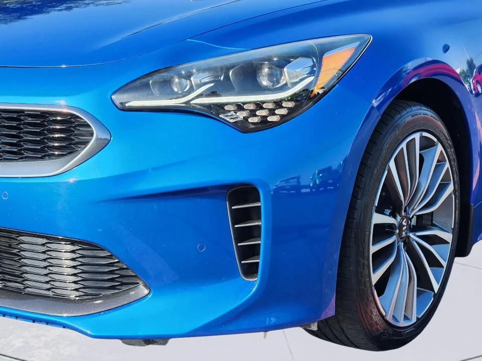 2019 Kia Stinger - Image 8 of 20