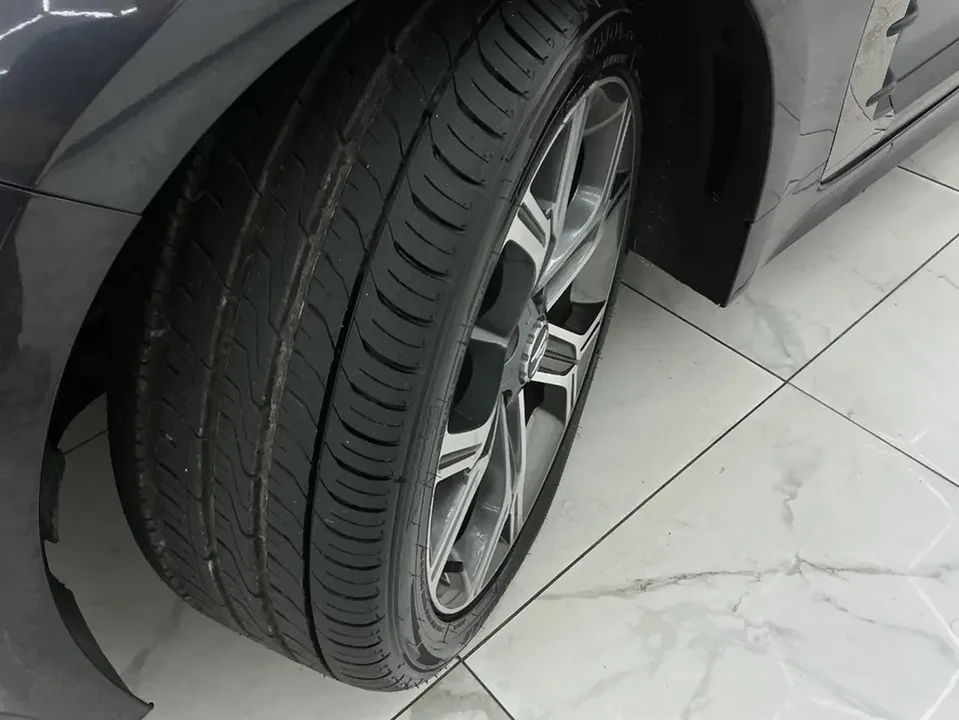 2019 Kia Stinger - Image 19 of 20