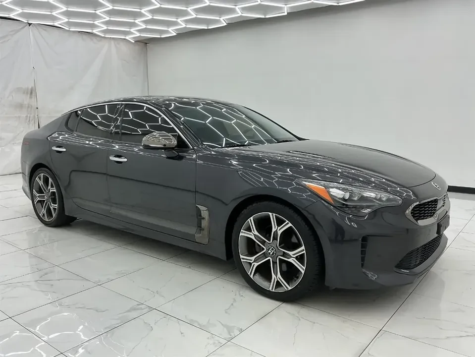2019 Kia Stinger - Image 3 of 20