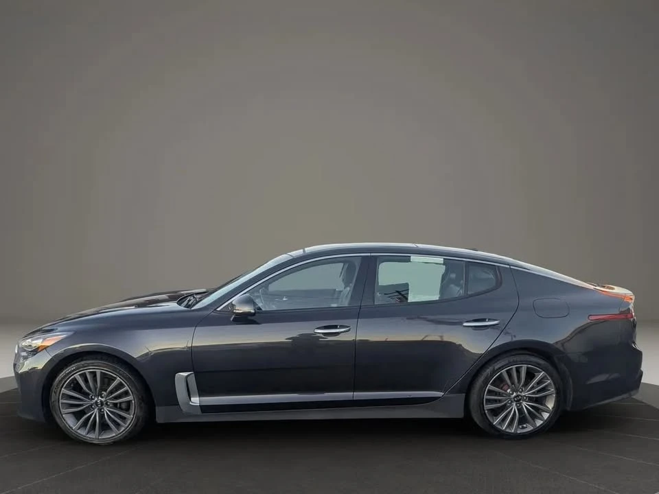 2019 Kia Stinger - Image 2 of 20