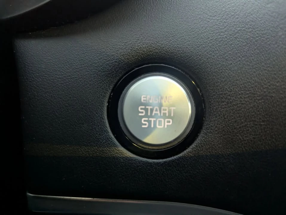 2019 Kia Stinger - Image 15 of 20