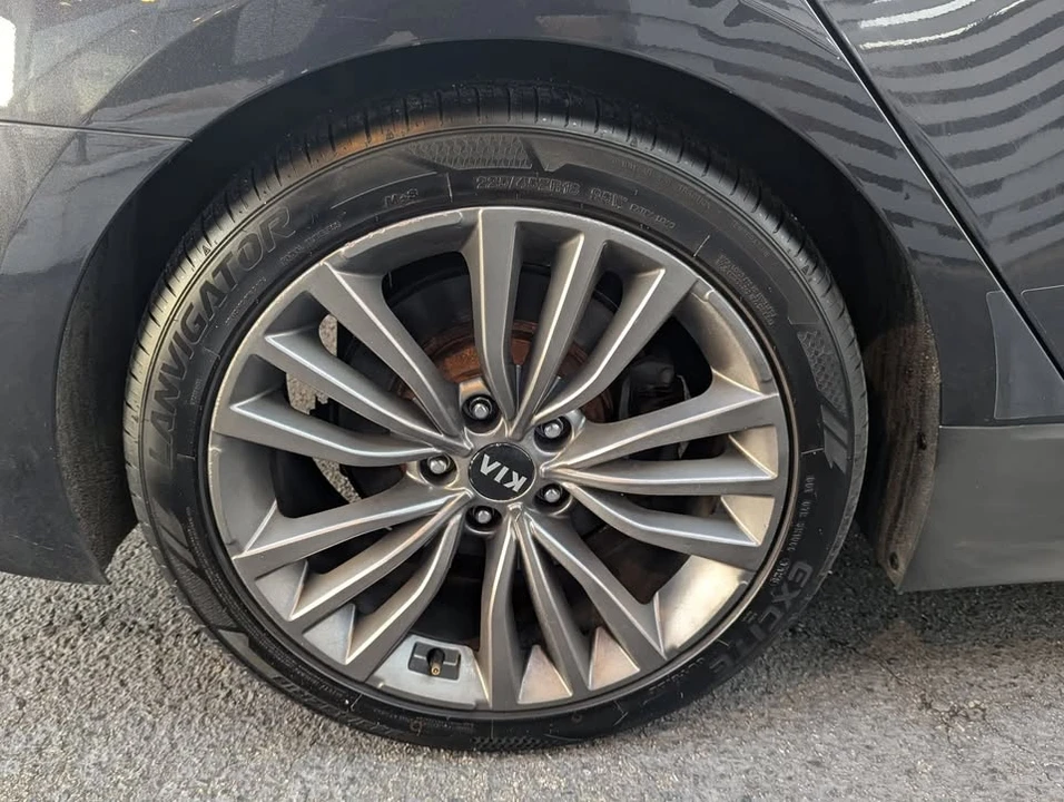 2019 Kia Stinger - Image 20 of 20
