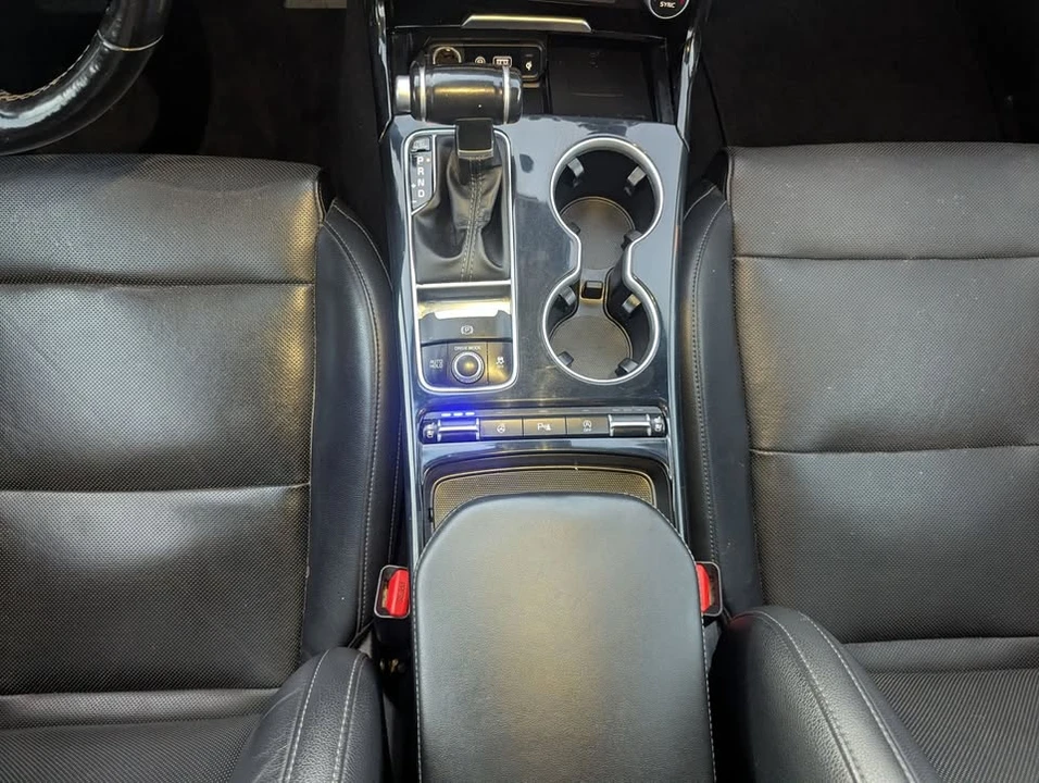 2019 Kia Stinger - Image 11 of 20