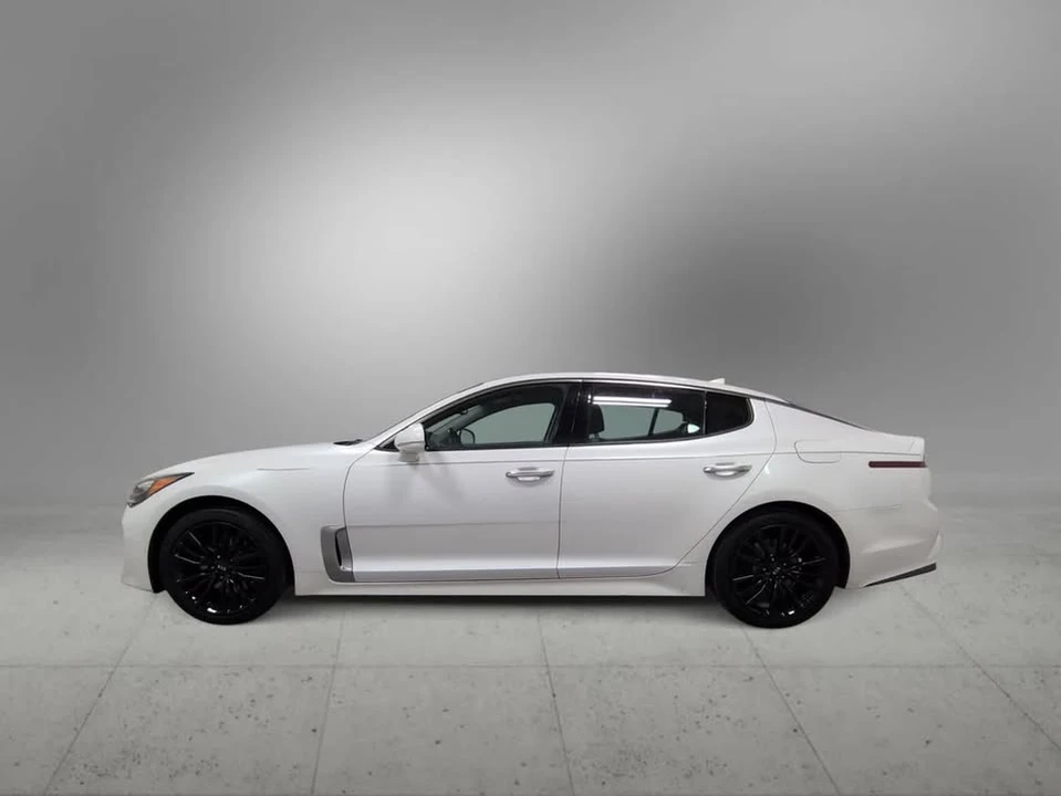 2019 Kia Stinger - Image 4 of 18