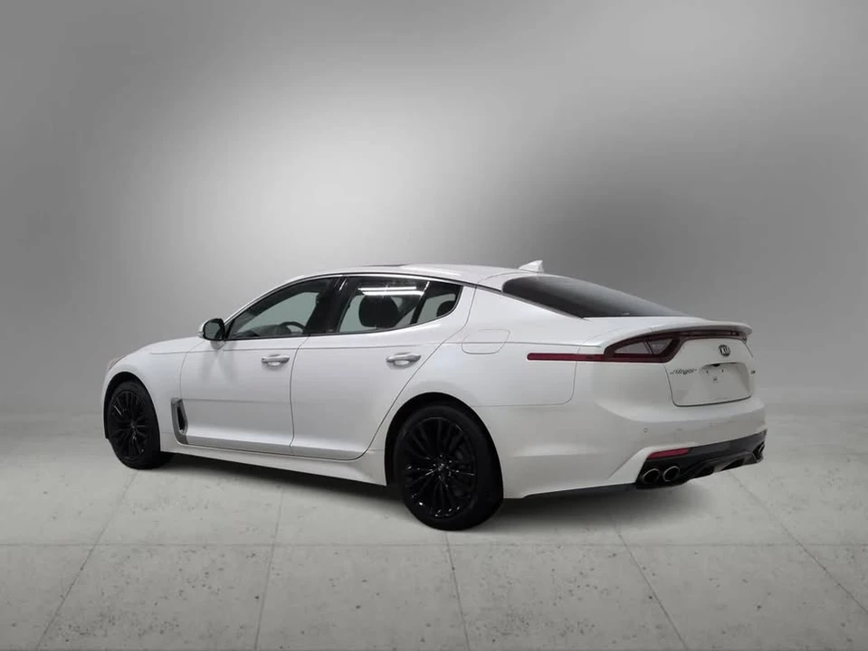 2019 Kia Stinger - Image 5 of 18