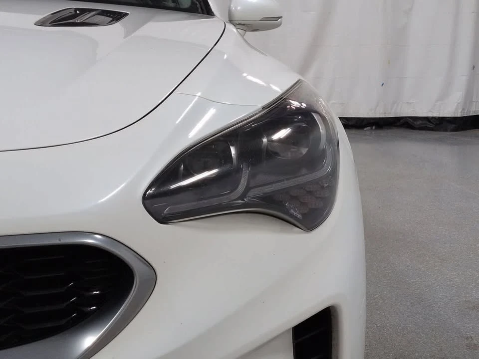 2019 Kia Stinger - Image 10 of 18