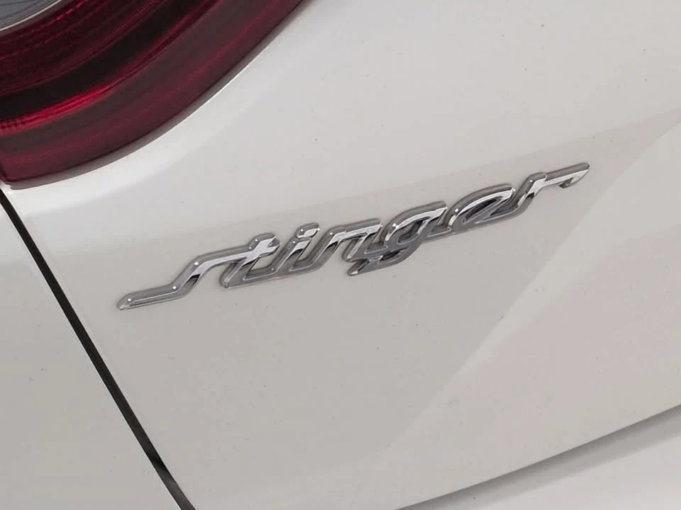 2019 Kia Stinger - Image 12 of 18