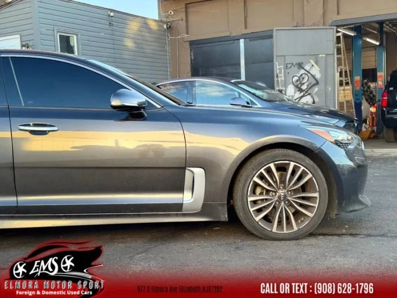 2019 Kia Stinger - Image 6 of 12