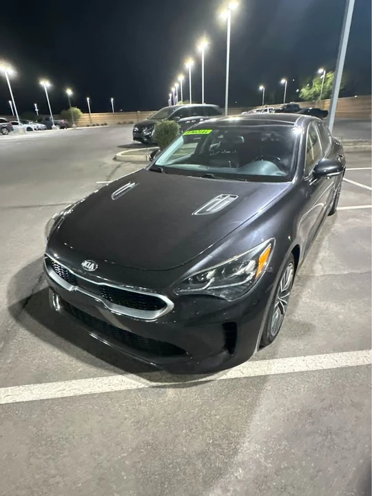 2019 Kia Stinger - Image 2 of 4