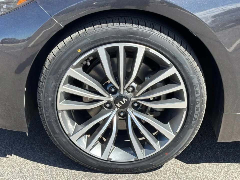 2019 Kia Stinger - Image 9 of 19