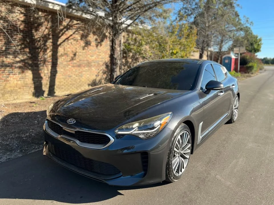 2019 Kia Stinger - Image 3 of 17