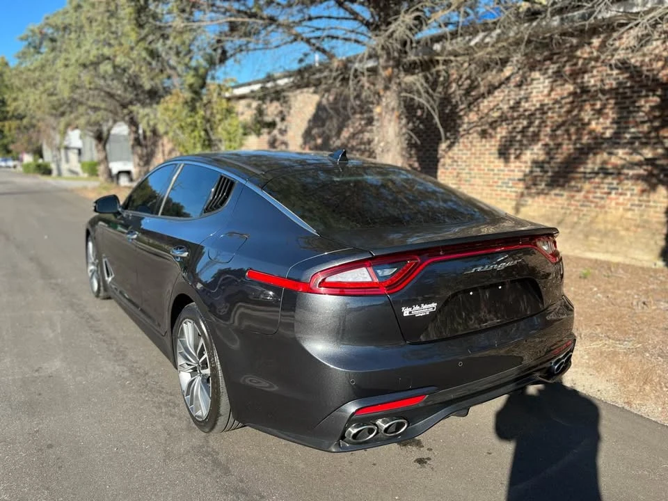2019 Kia Stinger - Image 4 of 17