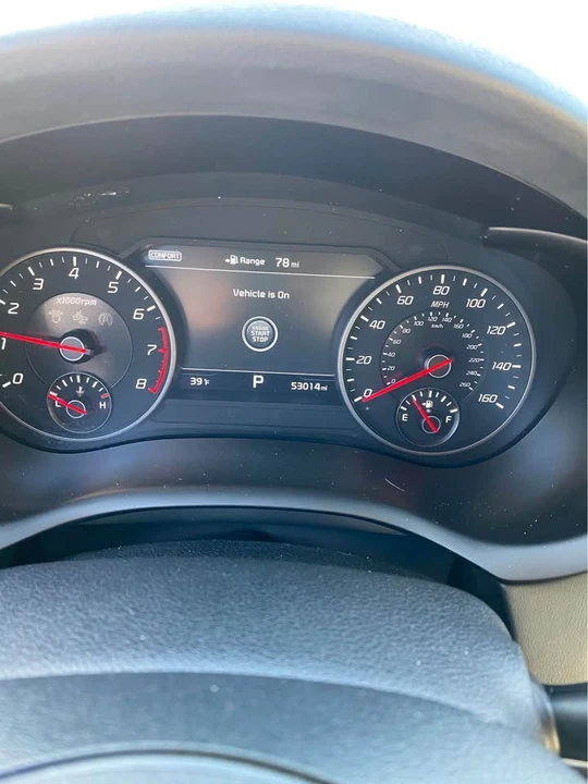 2019 Kia Stinger - Image 2 of 8