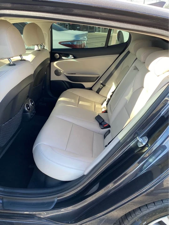 2019 Kia Stinger - Image 4 of 8