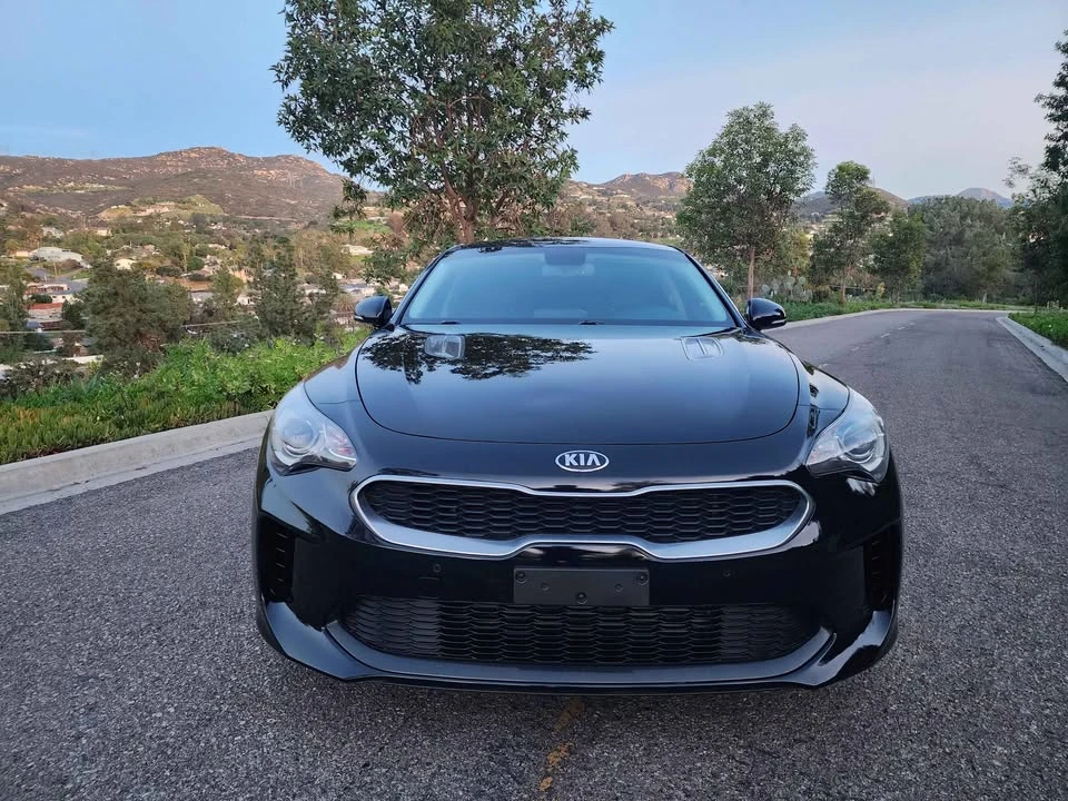 2019 Kia Stinger - Image 3 of 18