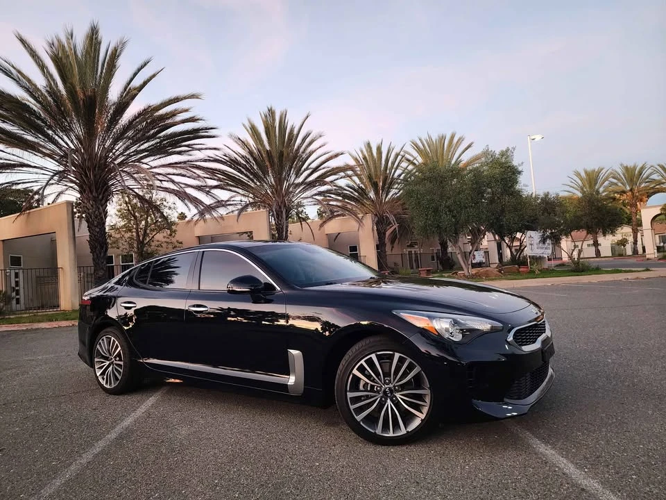 2019 Kia Stinger - Image 8 of 18