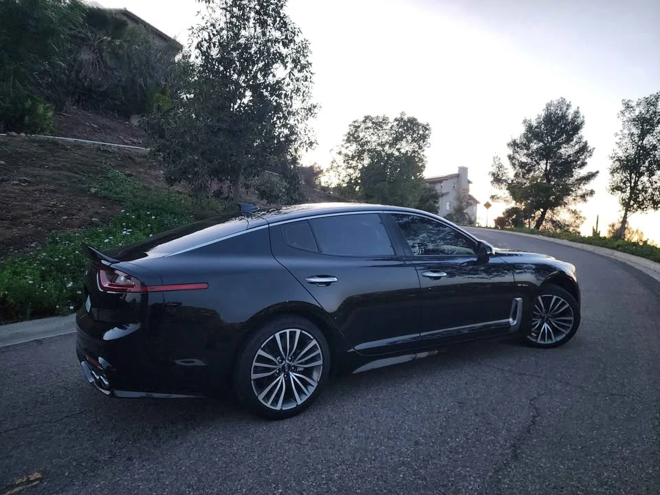 2019 Kia Stinger - Image 4 of 18
