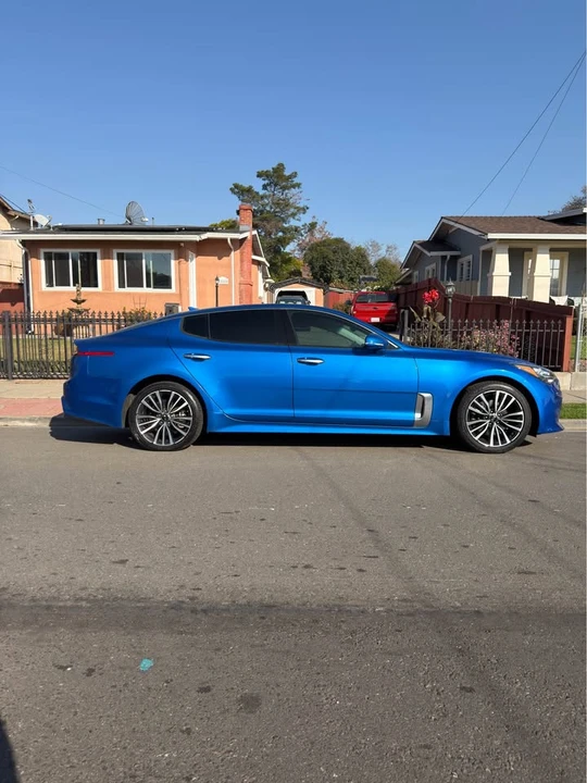 2019 Kia Stinger - Image 11 of 14