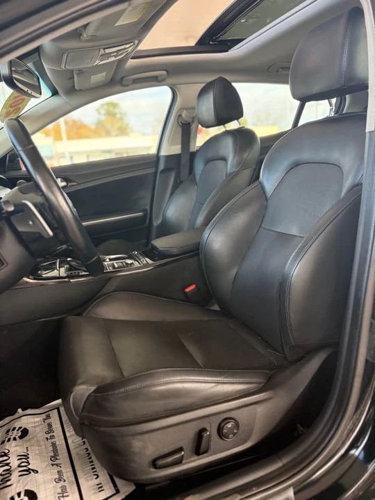 2019 Kia Stinger - Image 10 of 18
