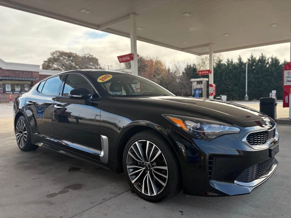 2019 Kia Stinger - Image 3 of 18