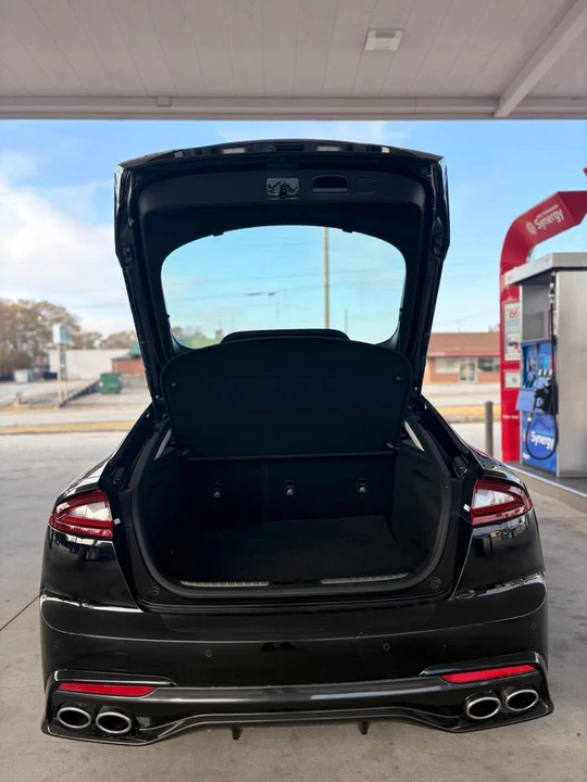 2019 Kia Stinger - Image 6 of 18