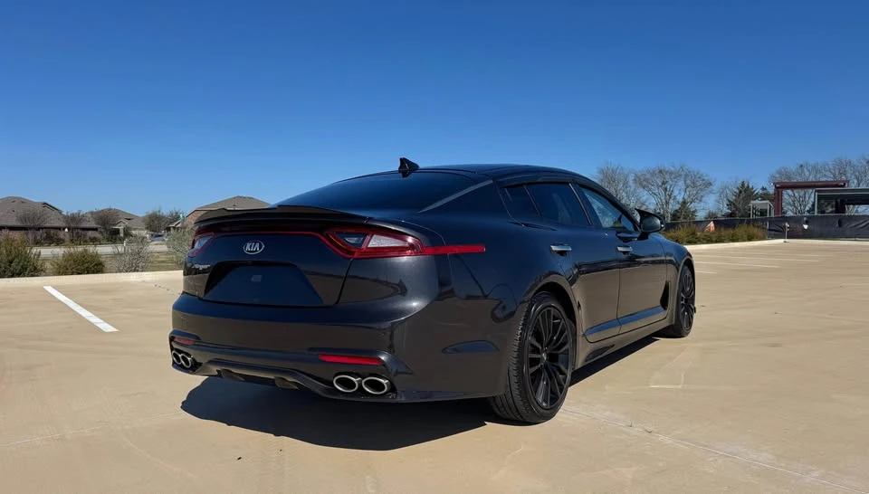 2019 Kia Stinger - Image 4 of 20