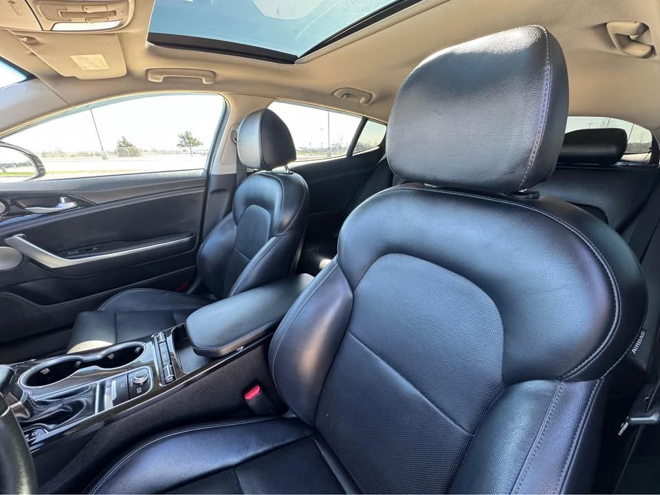 2019 Kia Stinger - Image 12 of 20