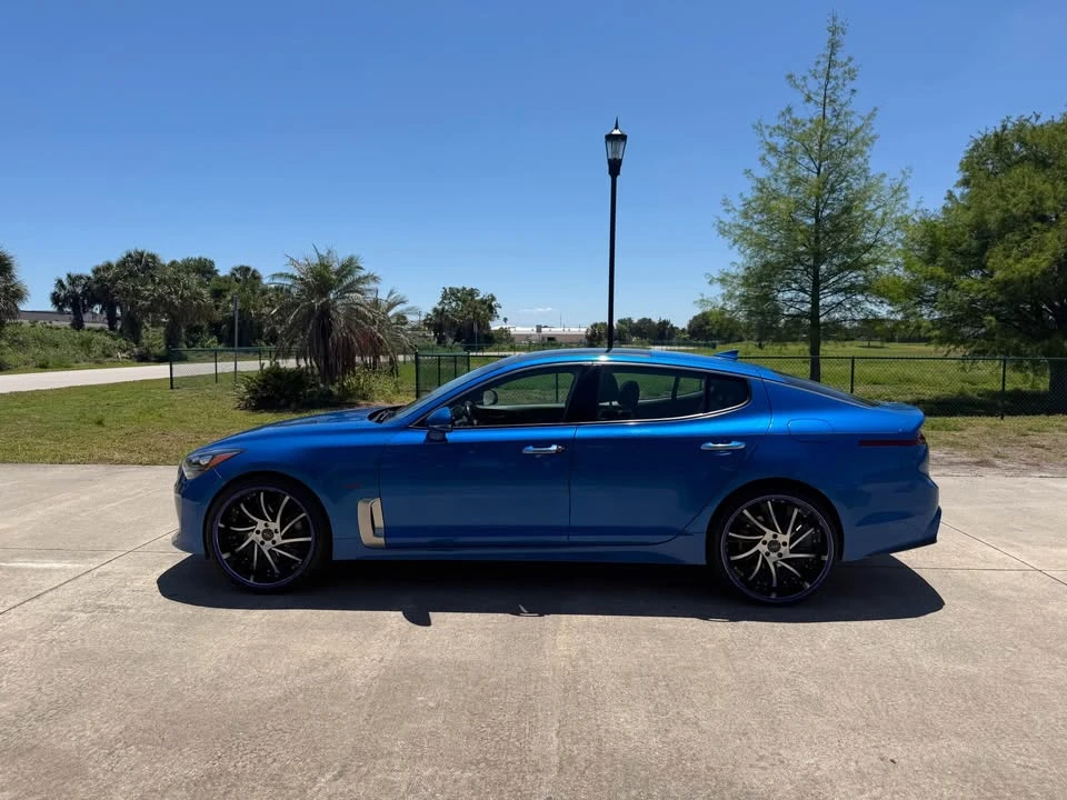 2019 Kia Stinger - Image 7 of 14