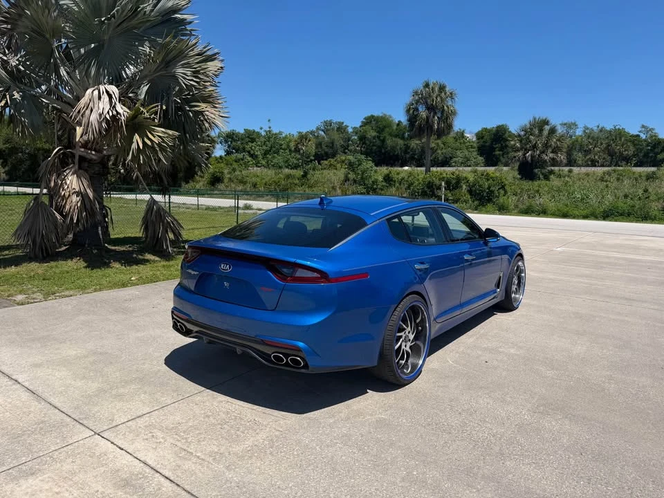 2019 Kia Stinger - Image 4 of 14