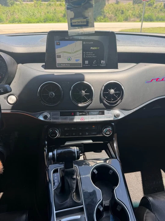 2019 Kia Stinger - Image 14 of 14