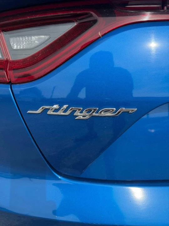 2019 Kia Stinger - Image 8 of 15