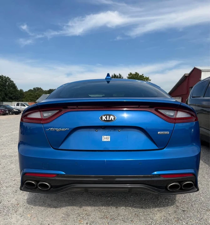 2019 Kia Stinger - Image 6 of 15