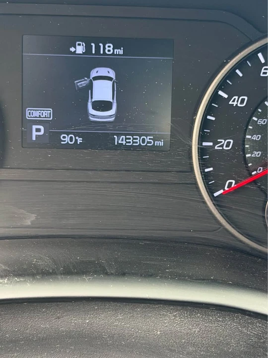 2019 Kia Stinger - Image 14 of 15