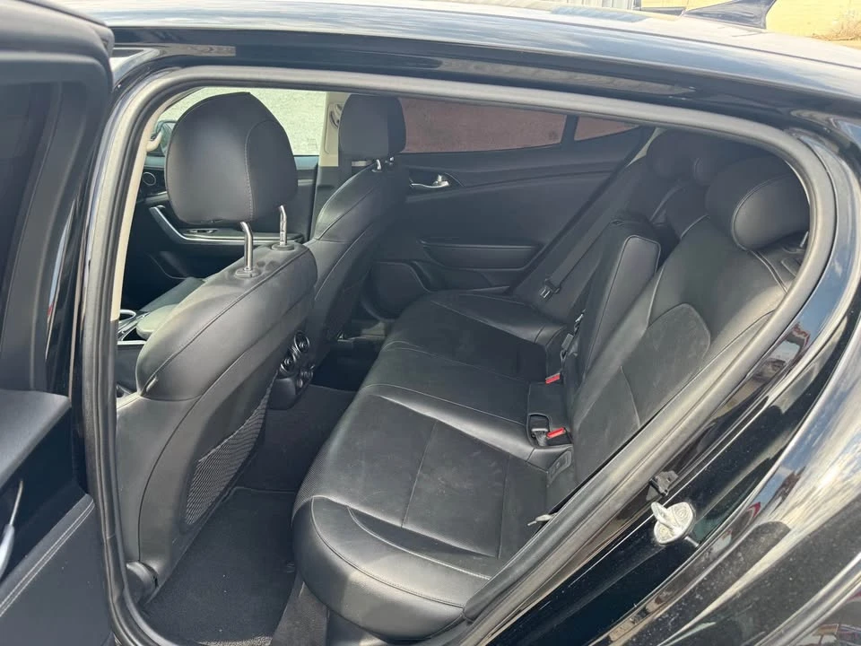 2019 Kia Stinger - Image 6 of 20