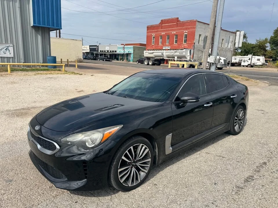 2019 Kia Stinger - Image 18 of 20
