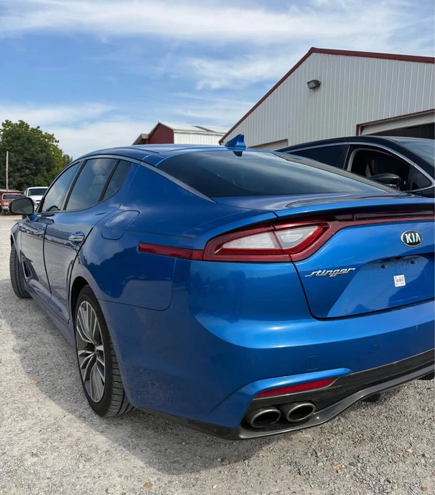 2019 Kia Stinger - Image 5 of 15