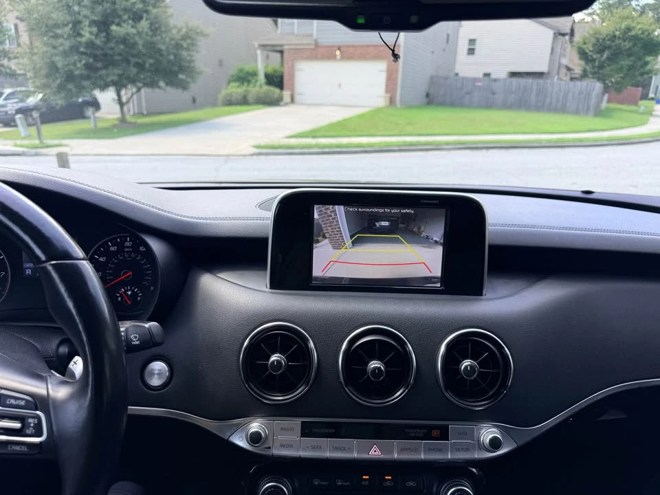 2019 Kia Stinger - Image 14 of 16