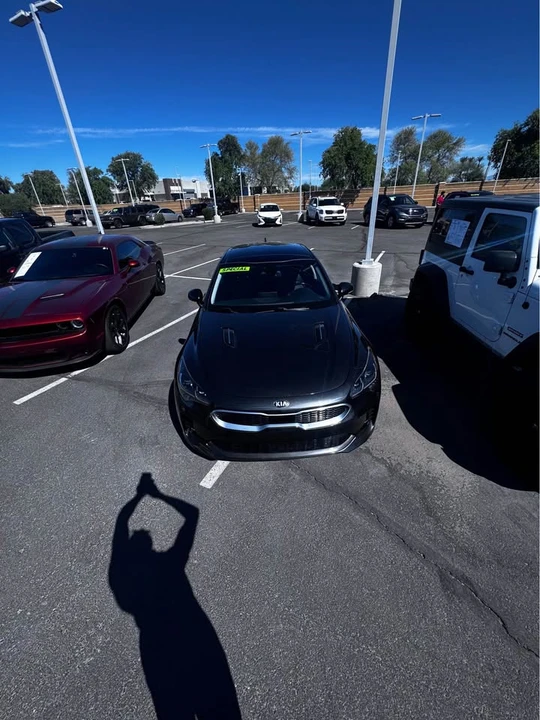 2019 Kia Stinger - Image 3 of 7