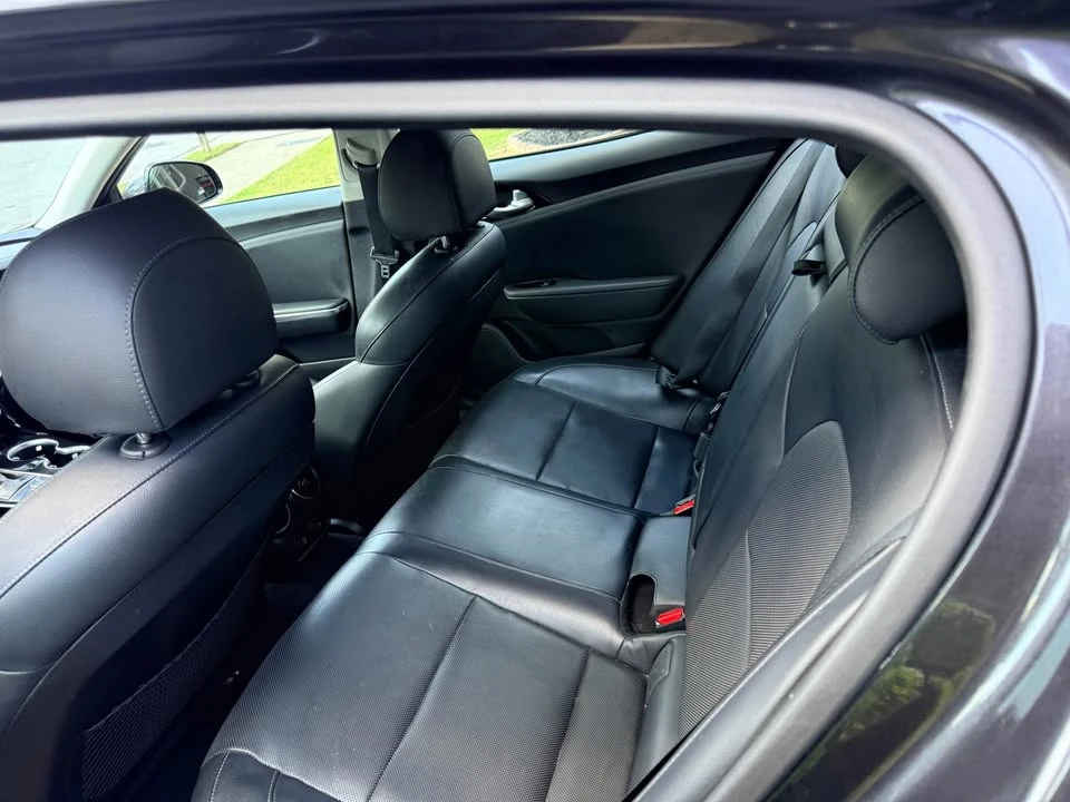 2019 Kia Stinger - Image 10 of 16