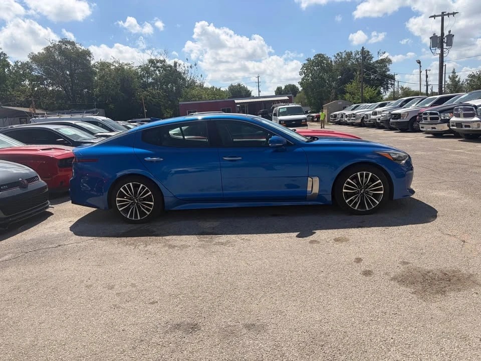 2019 Kia Stinger - Image 4 of 8