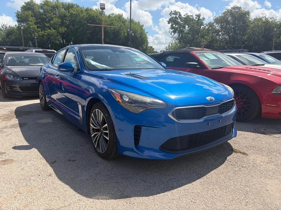 2019 Kia Stinger - Image 3 of 8