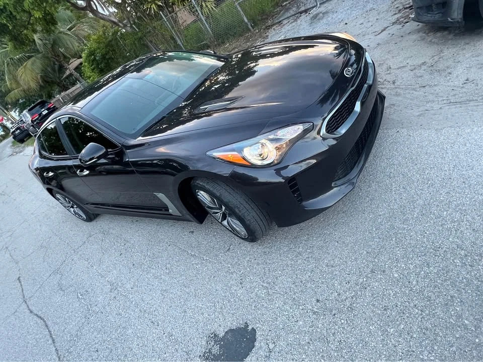2019 Kia Stinger - Image 2 of 12