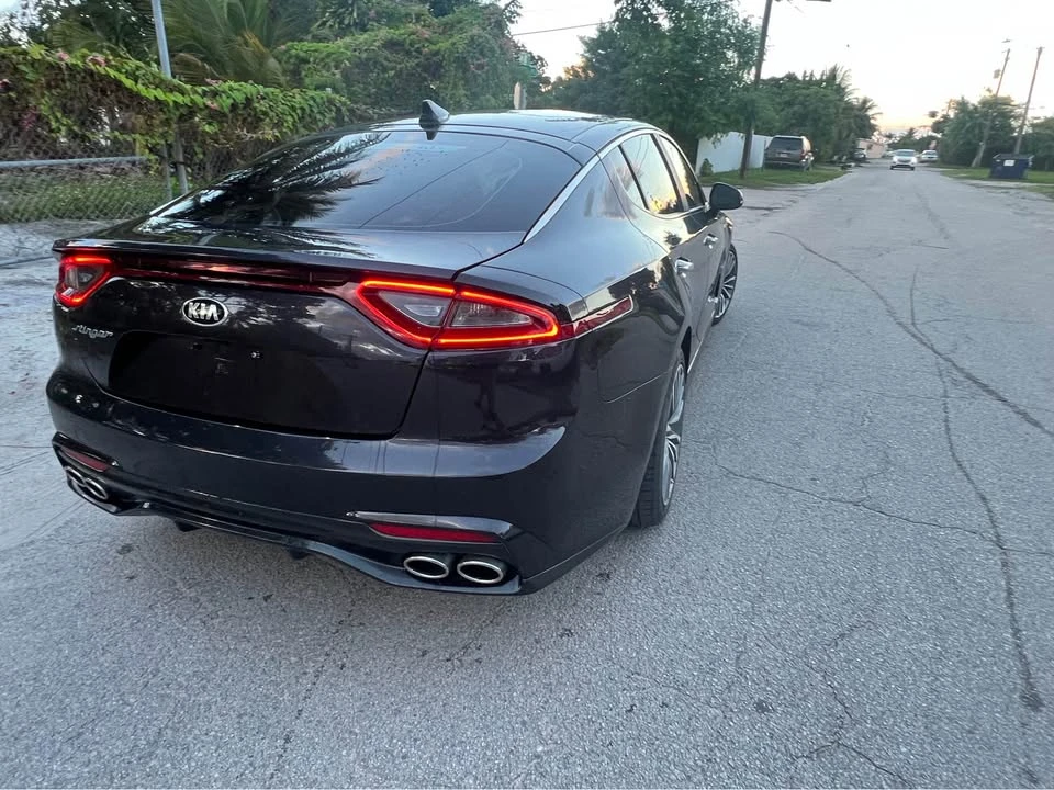 2019 Kia Stinger - Image 3 of 12