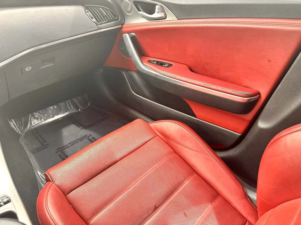 2019 Kia Stinger - Image 7 of 20