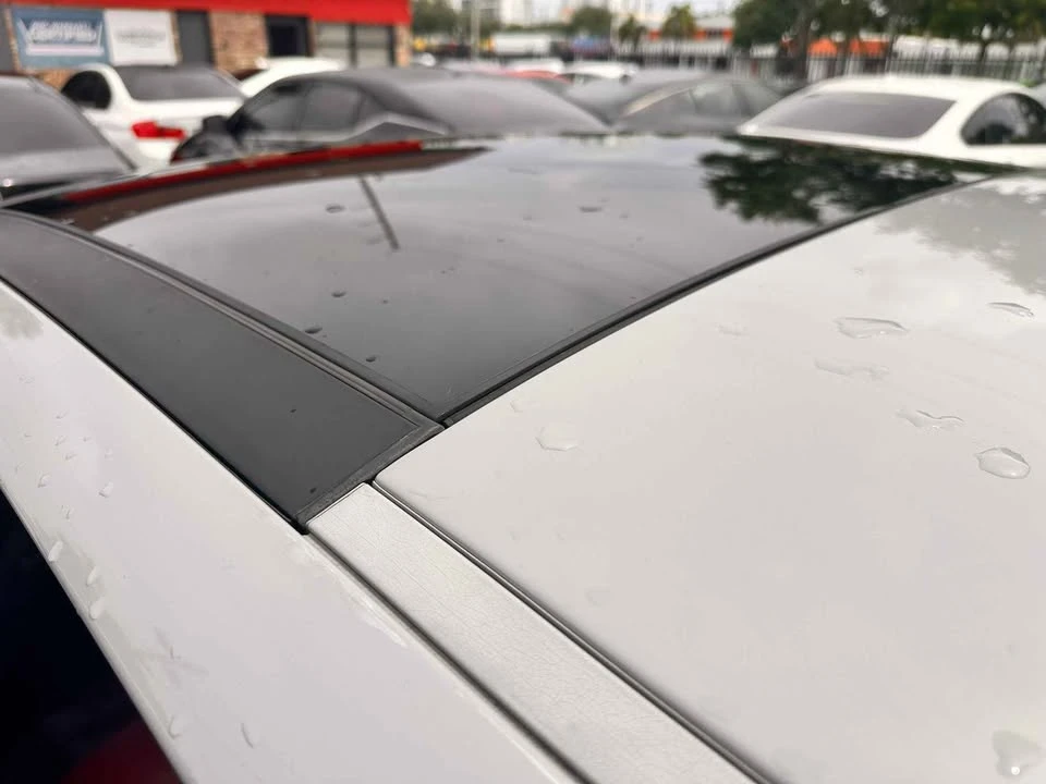 2019 Kia Stinger - Image 17 of 20