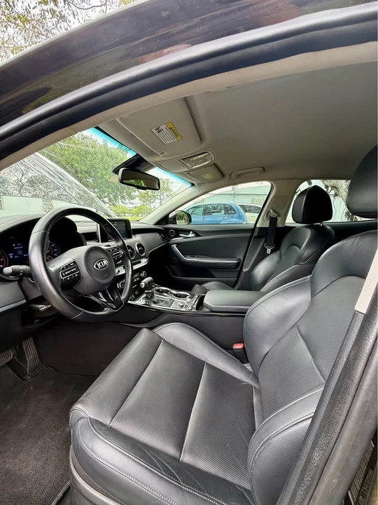 2019 Kia Stinger - Image 19 of 20