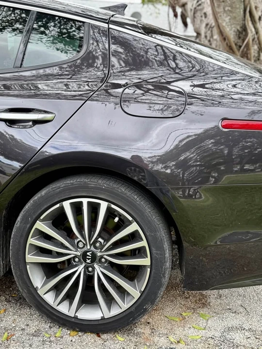 2019 Kia Stinger - Image 9 of 20