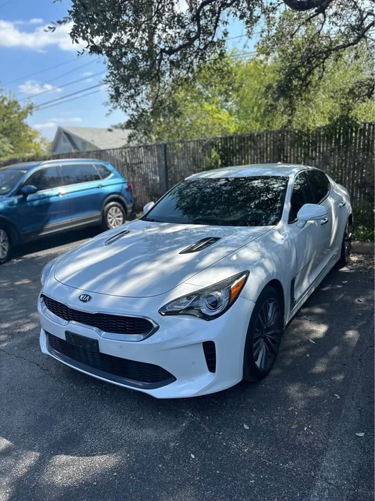 2019 Kia Stinger - Image 3 of 12