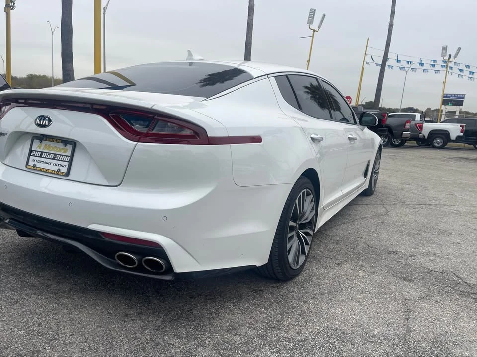 2019 Kia Stinger - Image 3 of 19